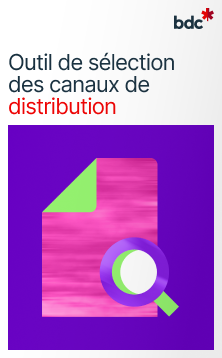 Illustration d'un document violet et d'une loupe avec le texte Outil de sélection des canaux de distribution